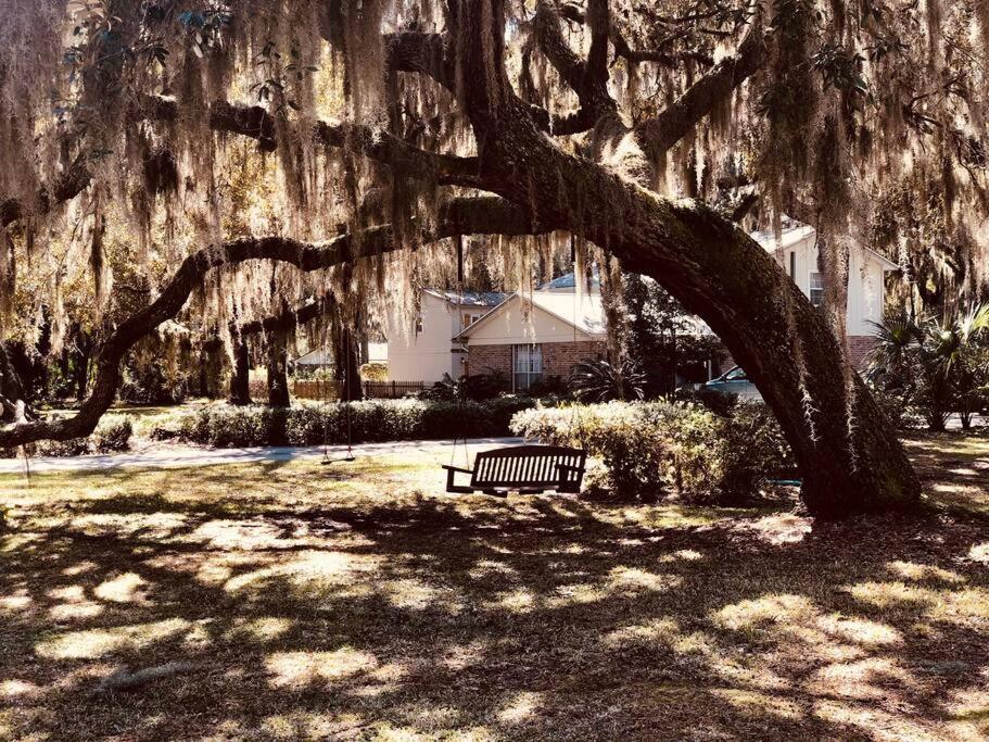 Beautiful Farmhouse In Fernandina Beach Extérieur photo