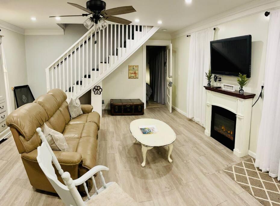 Beautiful Farmhouse In Fernandina Beach Extérieur photo
